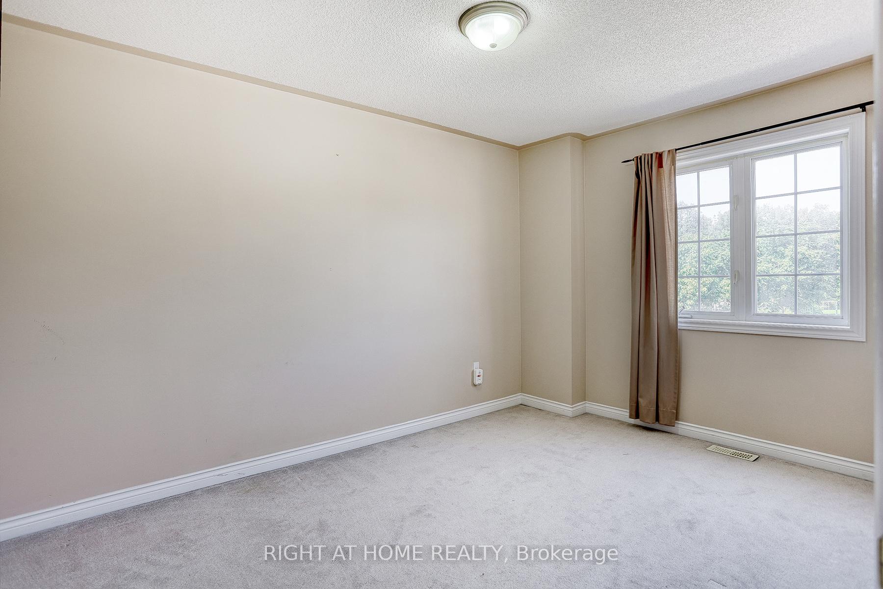 Photo 28 of 25 Stockton Court, Whitby, Taunton North — HOMEH