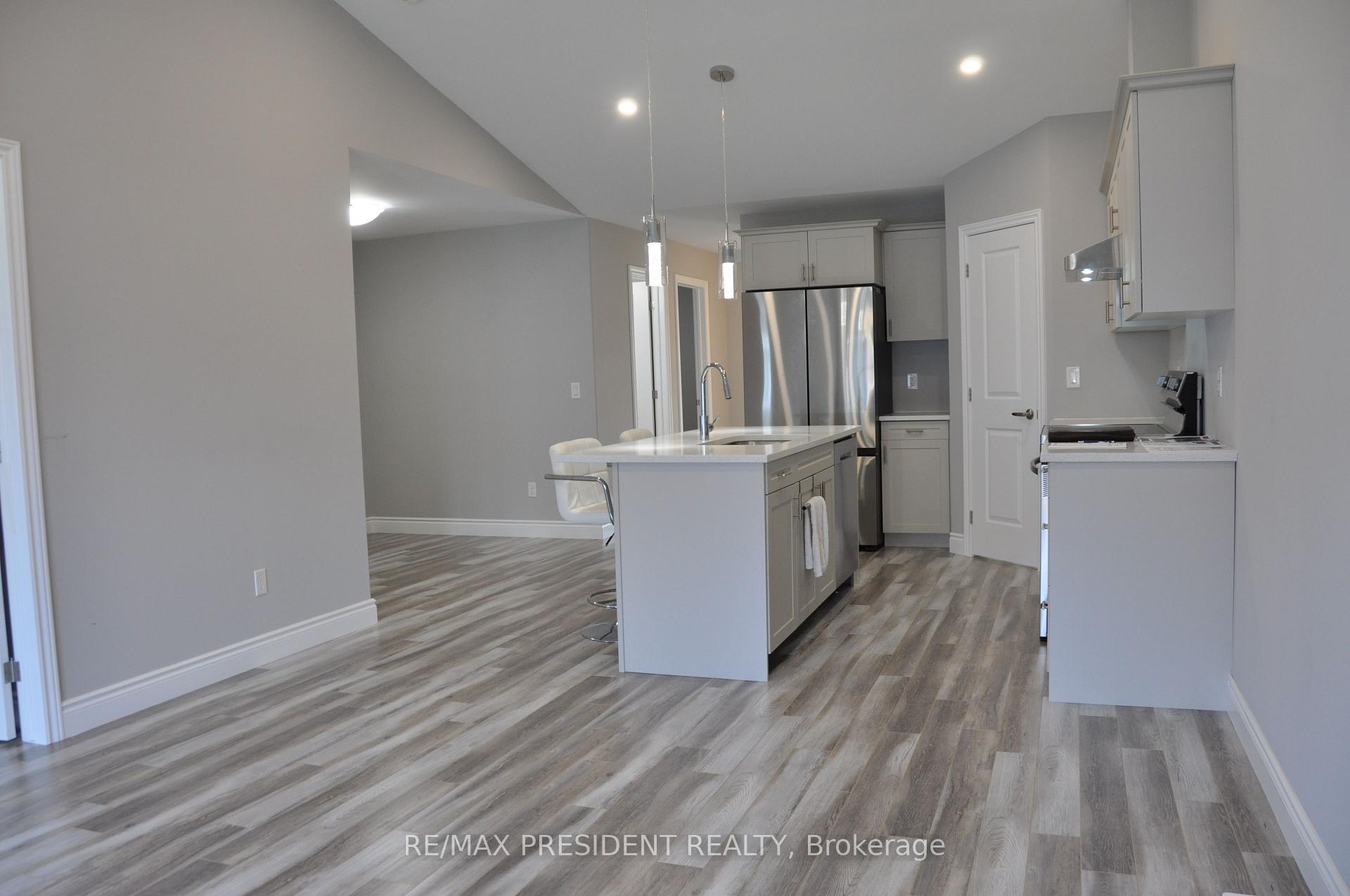 Photo 6 of 3547 Hallee Crescent, Windsor — HOMEH