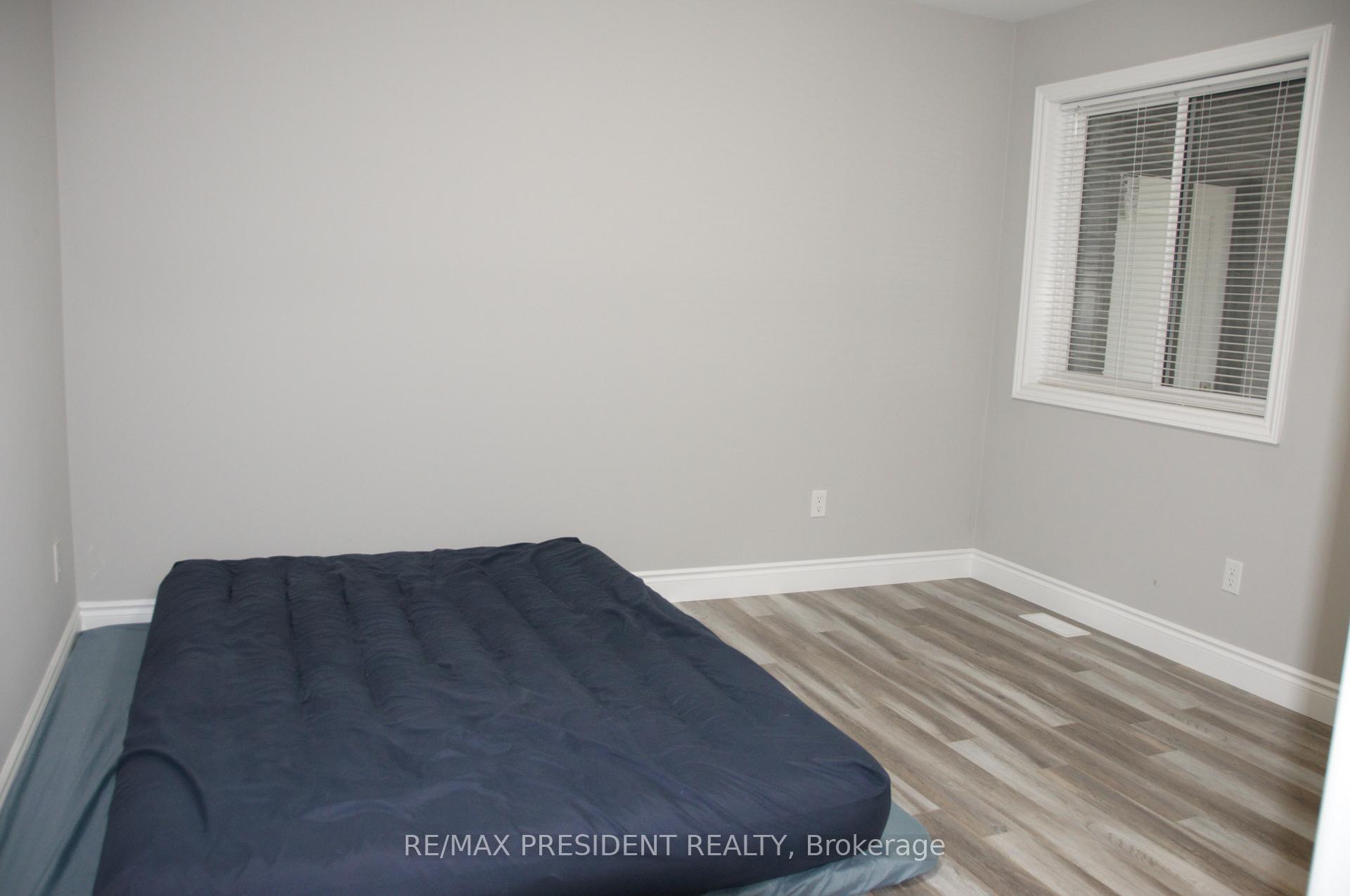 Photo 16 of 3547 Hallee Crescent, Windsor — HOMEH