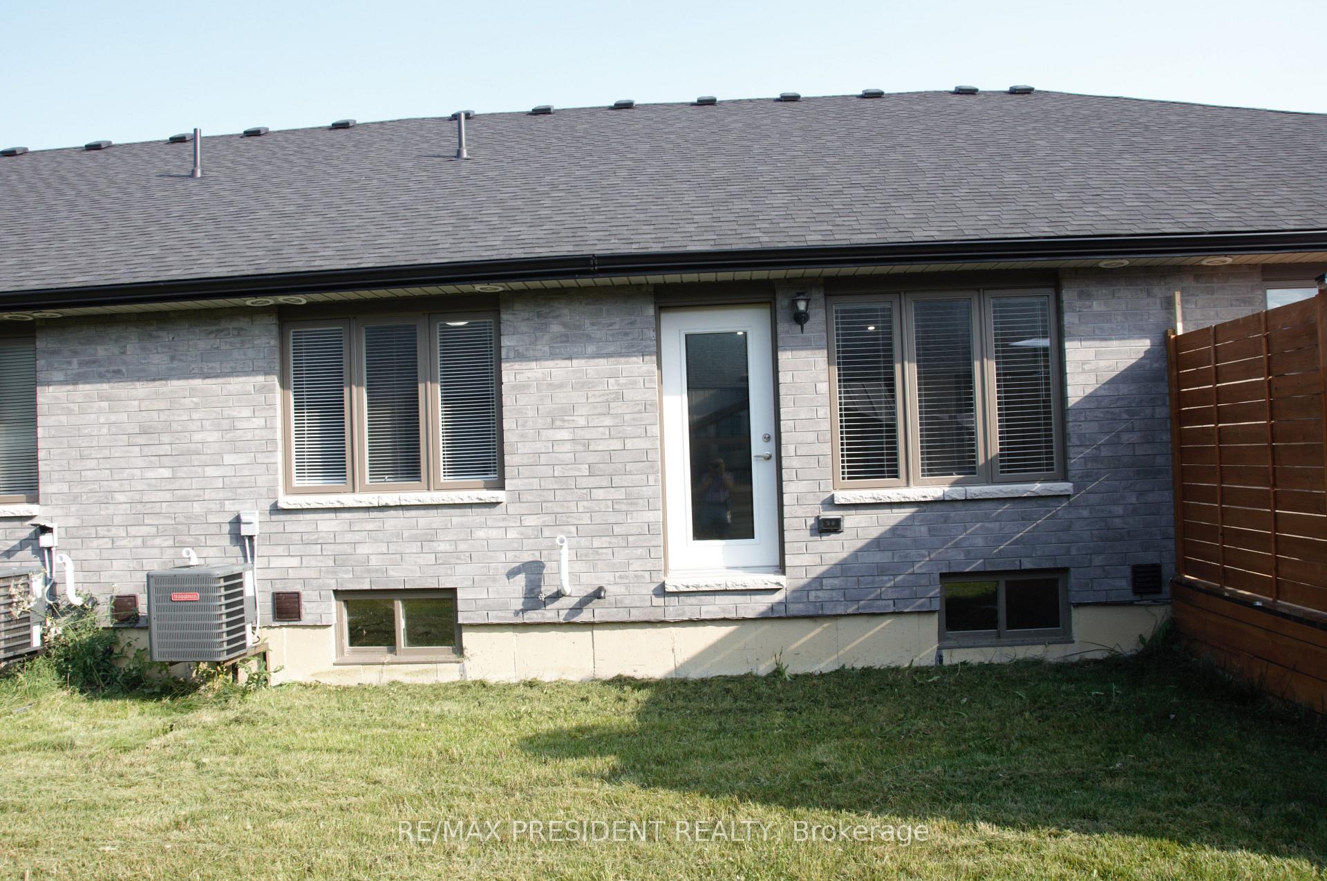 Photo 21 of 3547 Hallee Crescent, Windsor — HOMEH