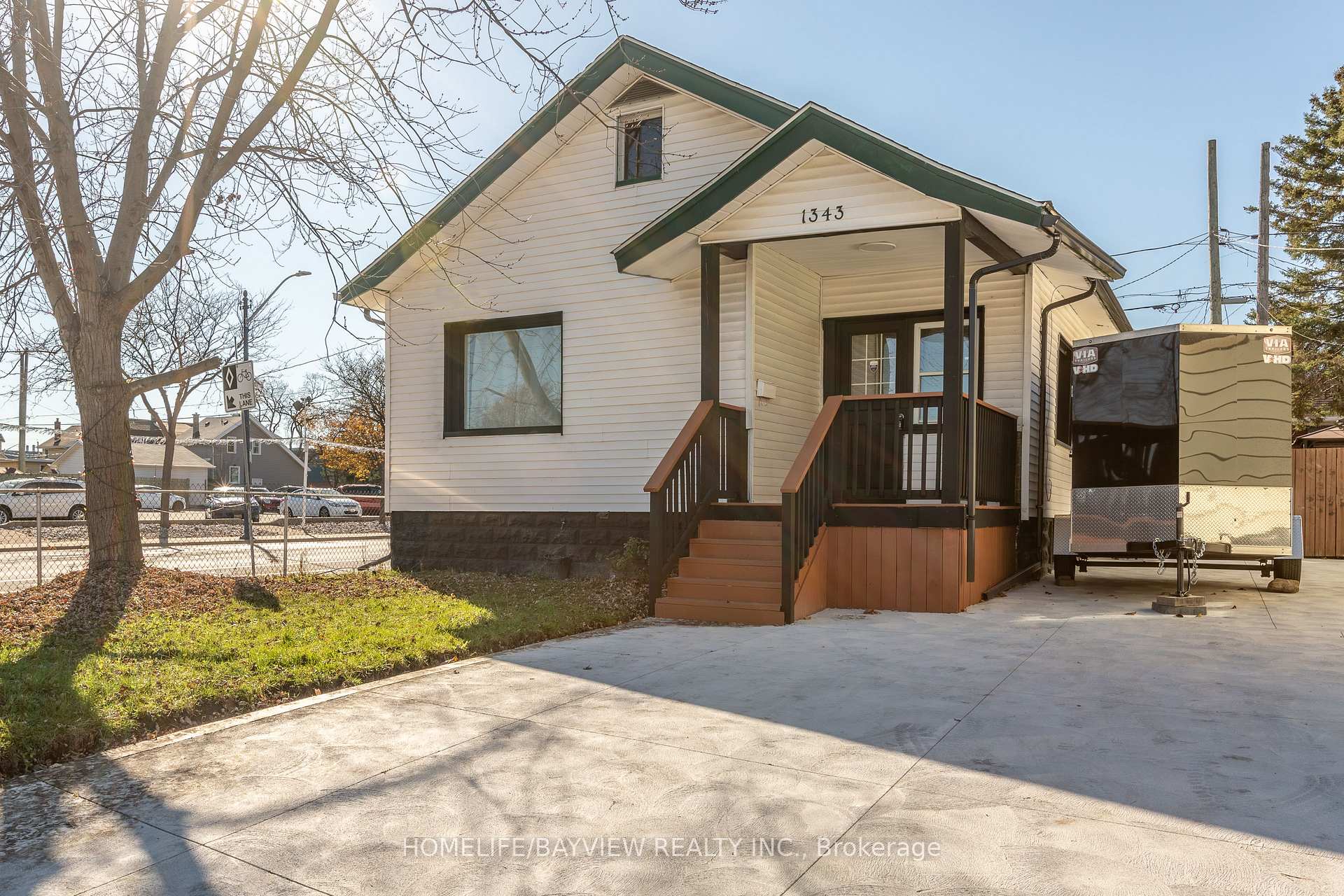 Front of 1343 Lillian Avenue N