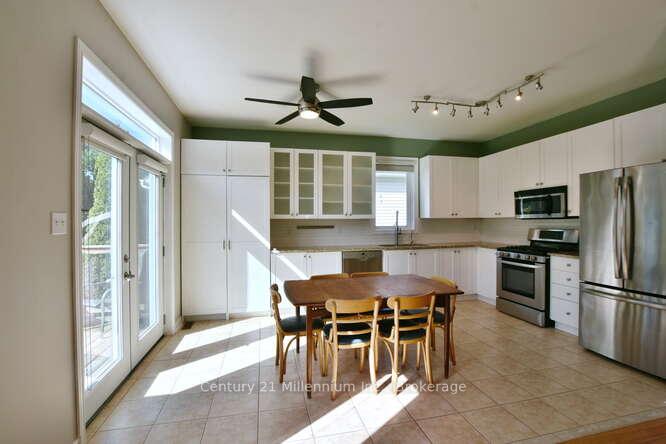 Photo 12 of 68 Oriole Crescent, Wasaga Beach — HOMEH