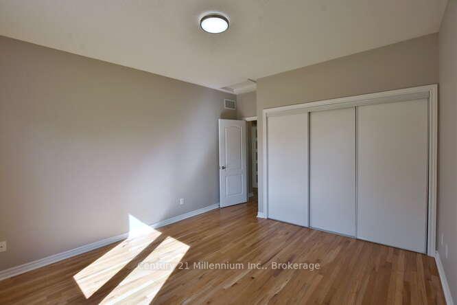 Photo 19 of 68 Oriole Crescent, Wasaga Beach — HOMEH