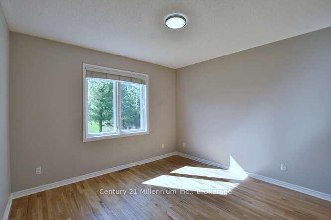 Photo 20 of 68 Oriole Crescent, Wasaga Beach — HOMEH