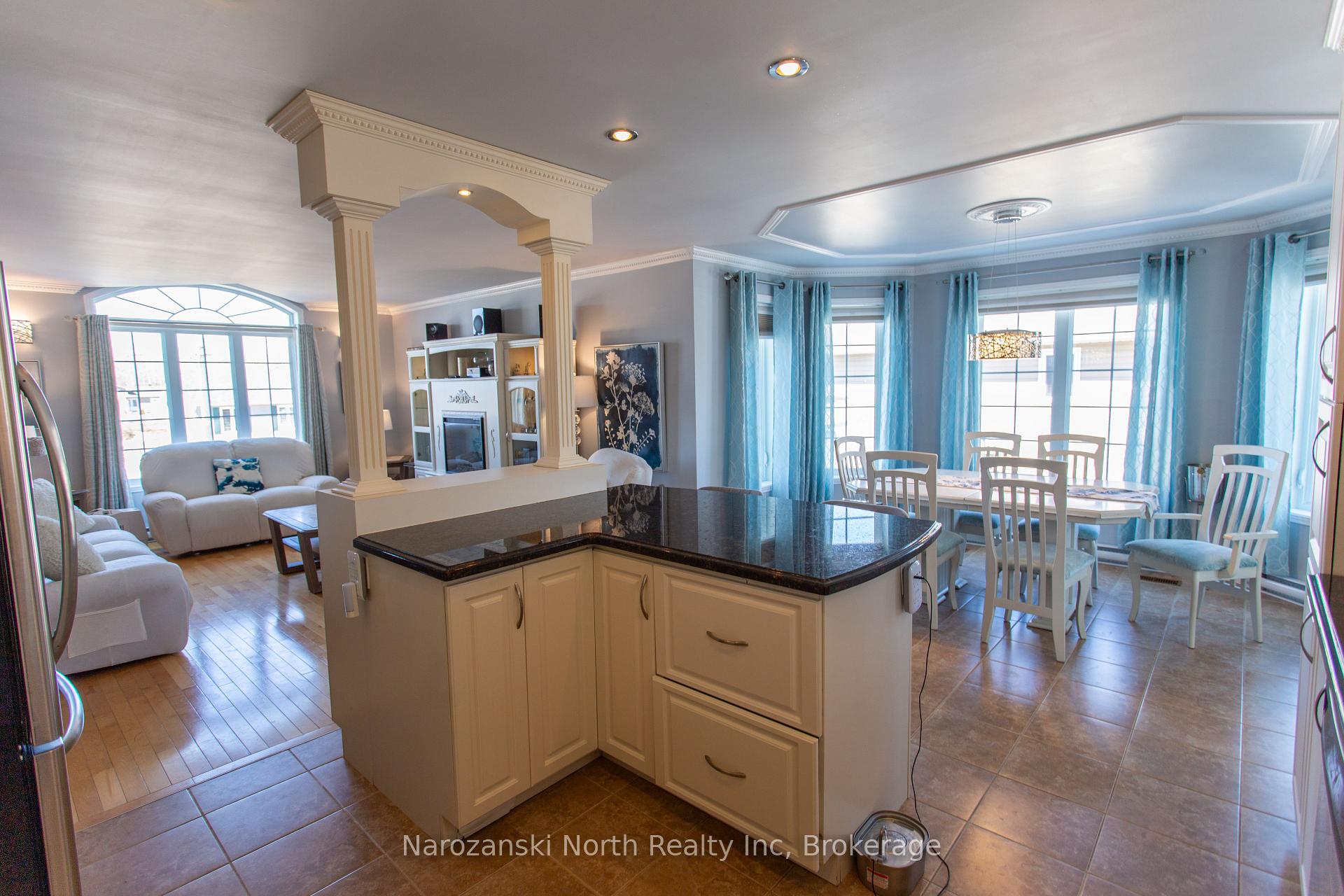 Photo 10 of 46 Tamerack Avenue, West Nipissing, Sturgeon Falls — HOMEH