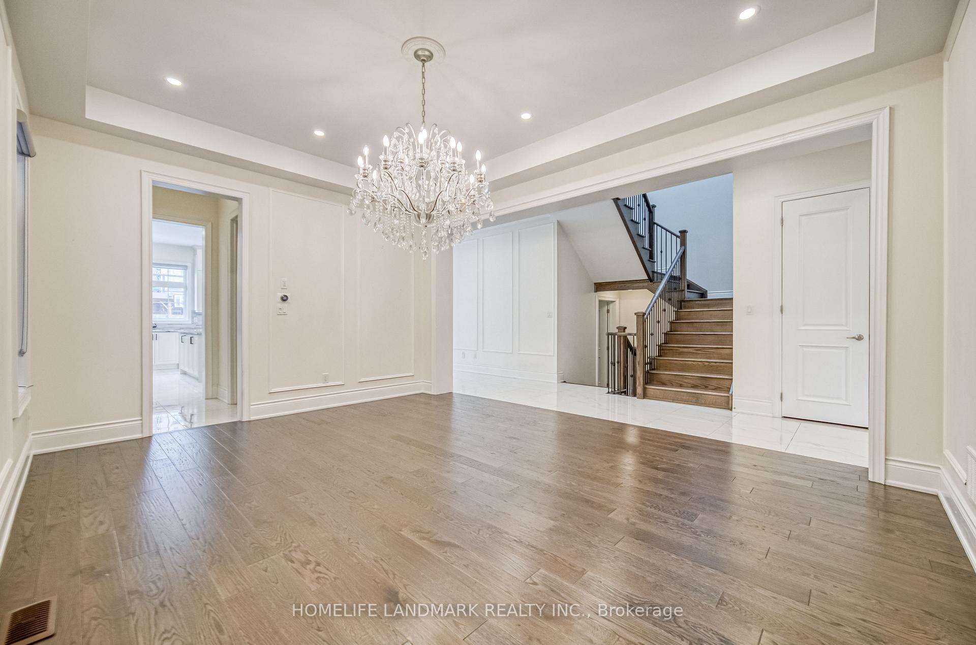 Photo 7 of 156 Hurst Avenue, Vaughan, Patterson — HOMEH