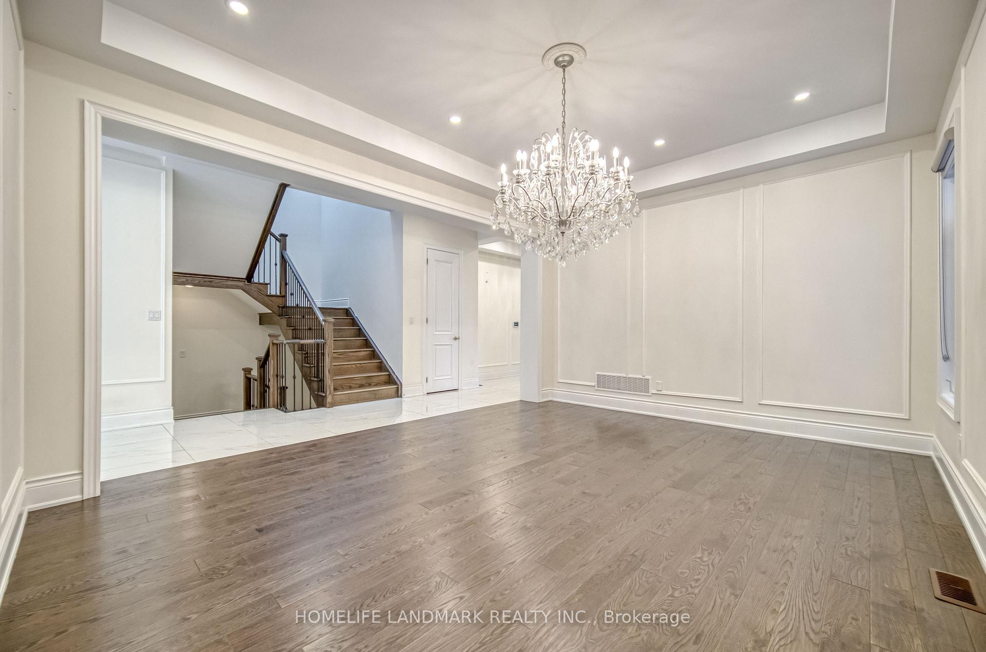 Photo 8 of 156 Hurst Avenue, Vaughan, Patterson — HOMEH