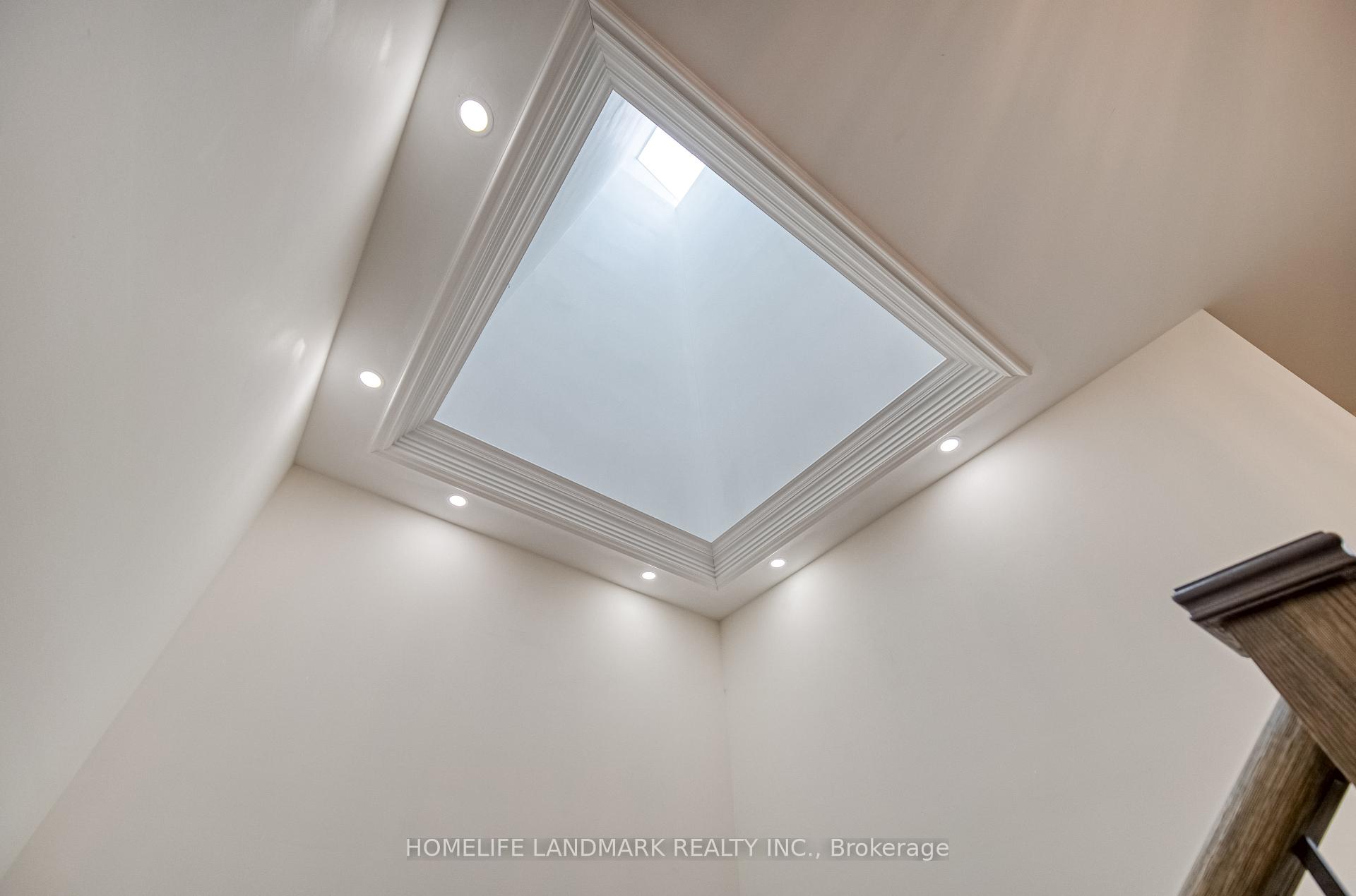Photo 16 of 156 Hurst Avenue, Vaughan, Patterson — HOMEH