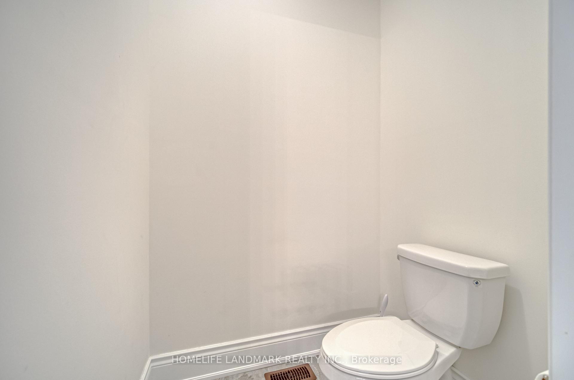 Photo 26 of 156 Hurst Avenue, Vaughan, Patterson — HOMEH
