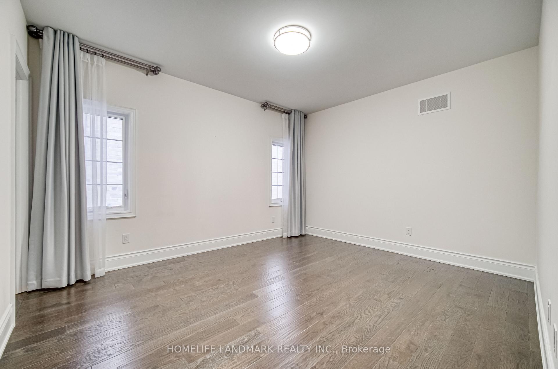 Photo 27 of 156 Hurst Avenue, Vaughan, Patterson — HOMEH