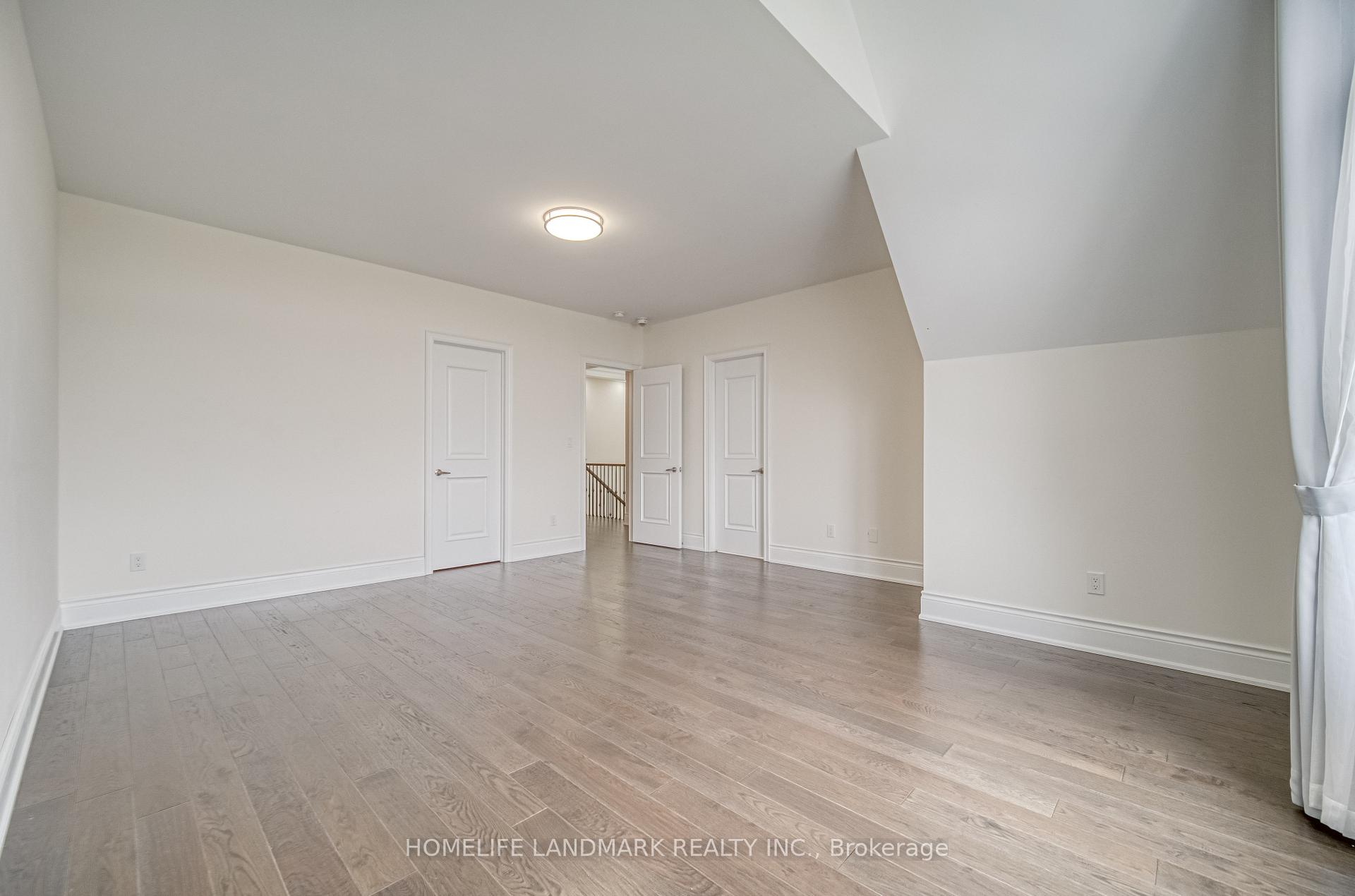 Photo 32 of 156 Hurst Avenue, Vaughan, Patterson — HOMEH