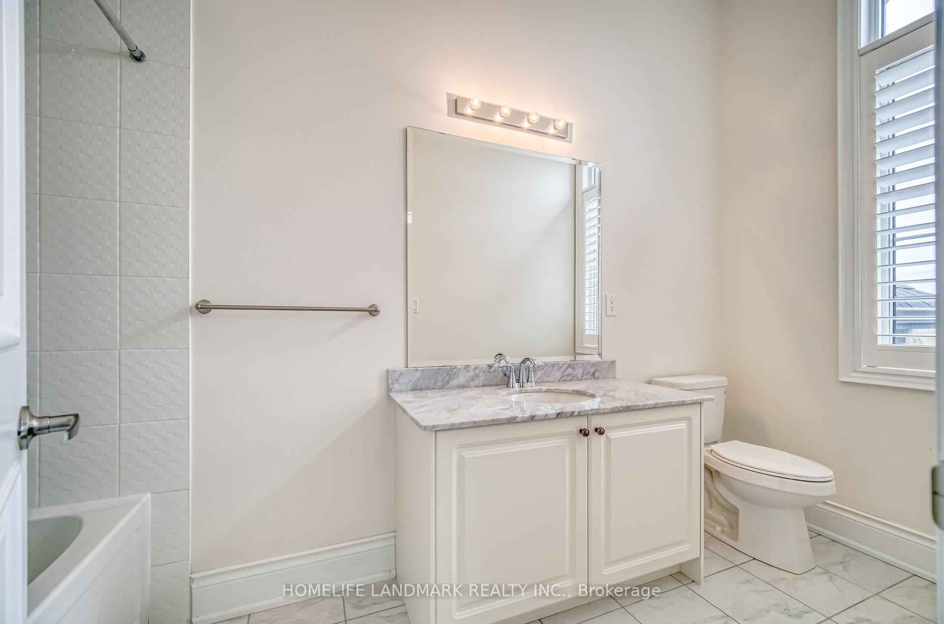 Photo 34 of 156 Hurst Avenue, Vaughan, Patterson — HOMEH