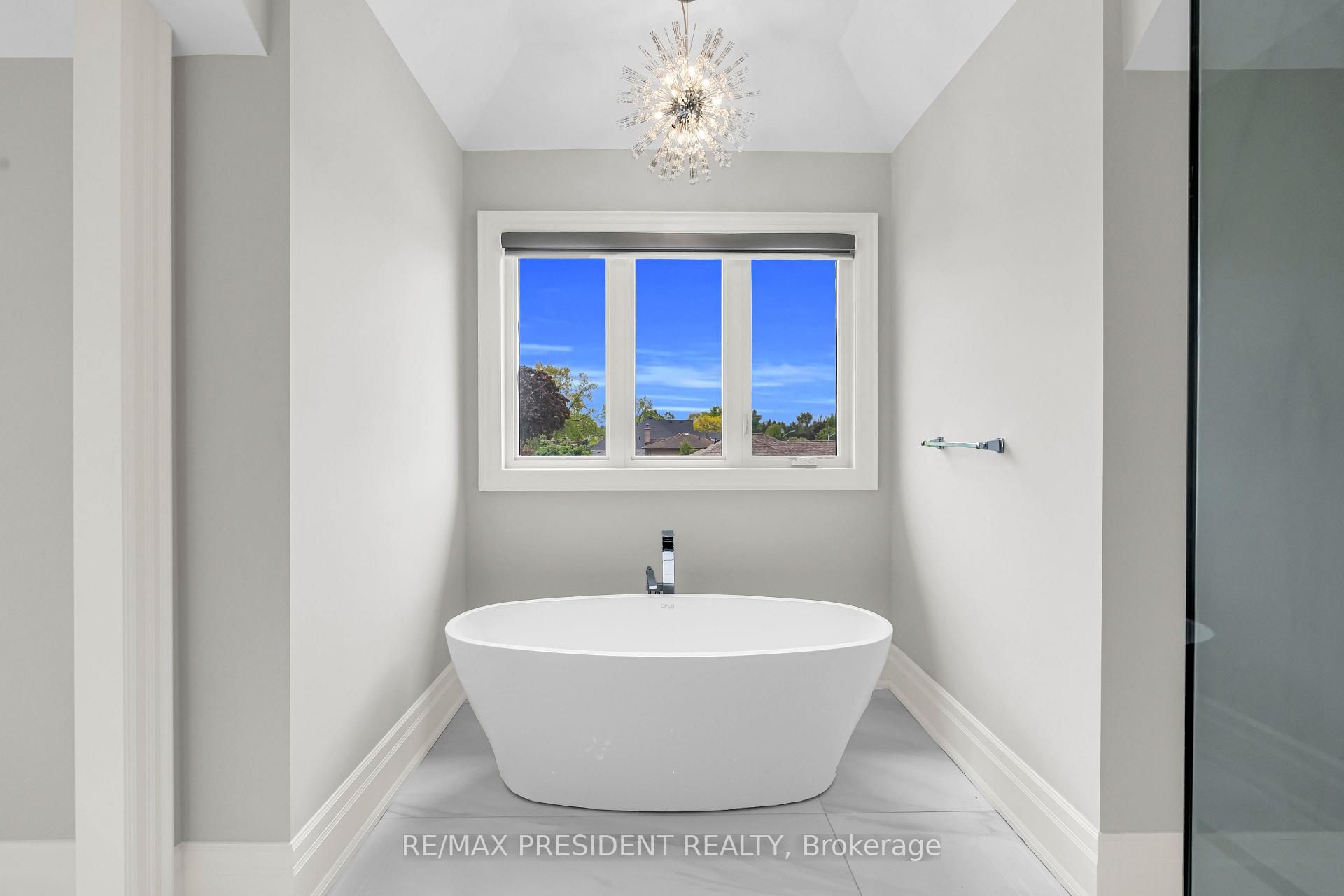 Photo 34 of 67 Scott Street, Whitby, Blue Grass Meadows — HOMEH