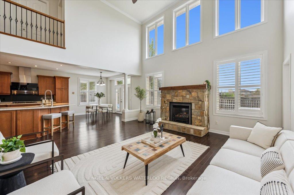 Photo 13 of 334 Schooner Crescent, Waterloo — HOMEH