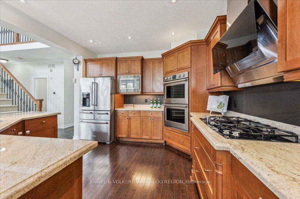 Photo 20 of 334 Schooner Crescent, Waterloo — HOMEH