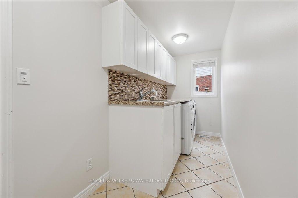 Photo 26 of 334 Schooner Crescent, Waterloo — HOMEH