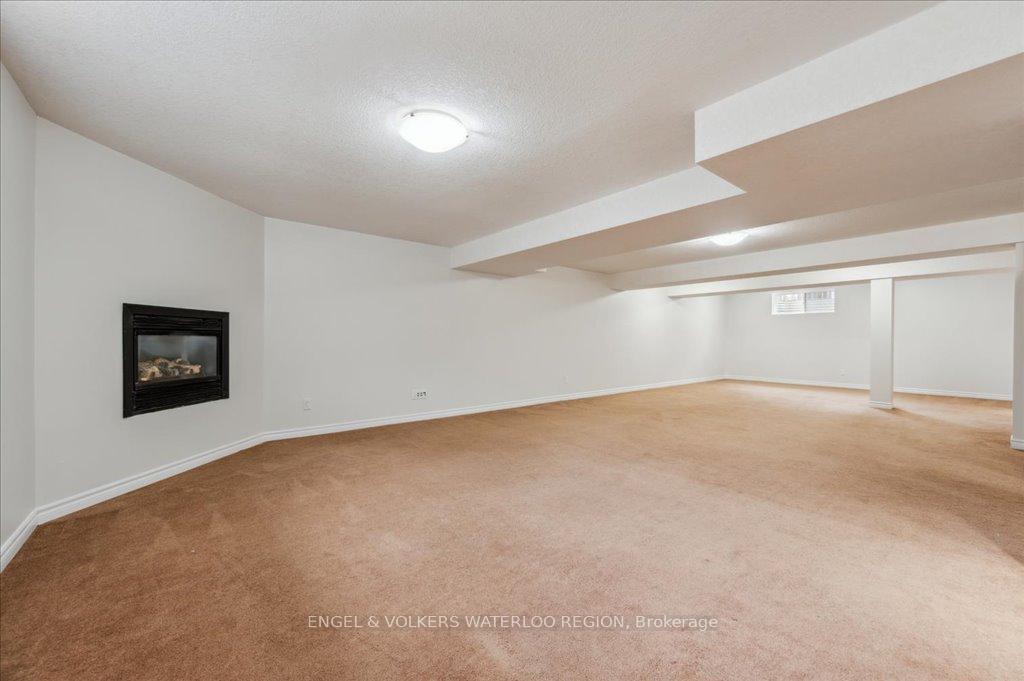 Photo 38 of 334 Schooner Crescent, Waterloo — HOMEH