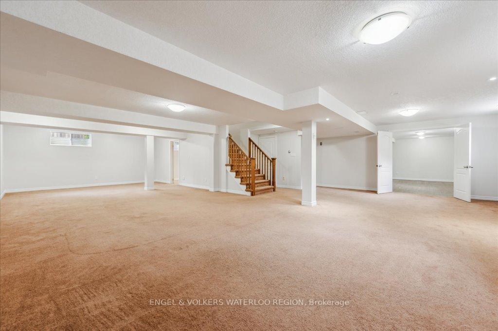 Photo 39 of 334 Schooner Crescent, Waterloo — HOMEH