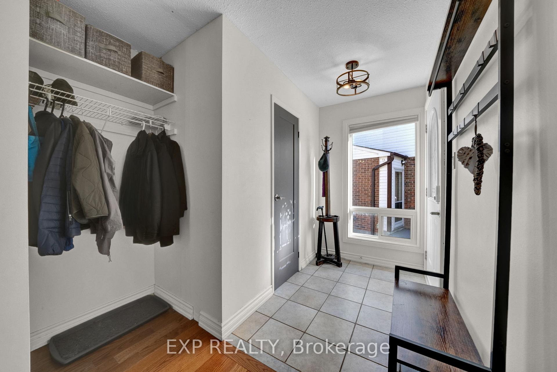Photo 4 of 41 Teresa Drive, Whitby, Downtown Whitby — HOMEH