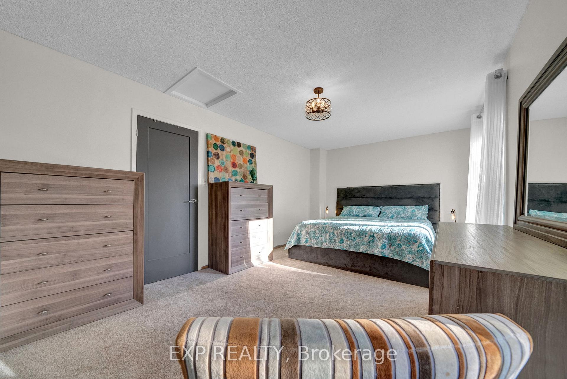 Photo 11 of 41 Teresa Drive, Whitby, Downtown Whitby — HOMEH