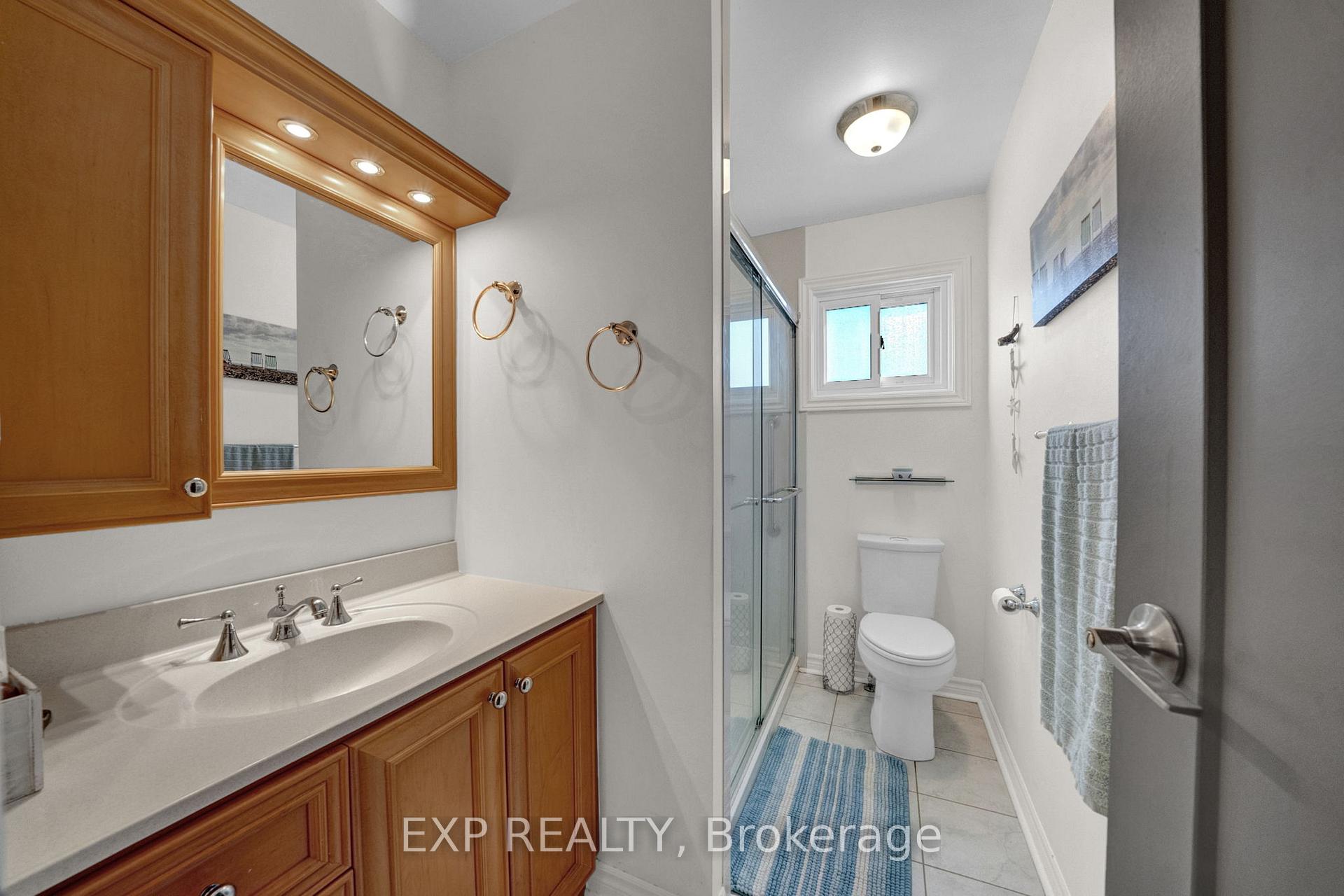Photo 15 of 41 Teresa Drive, Whitby, Downtown Whitby — HOMEH