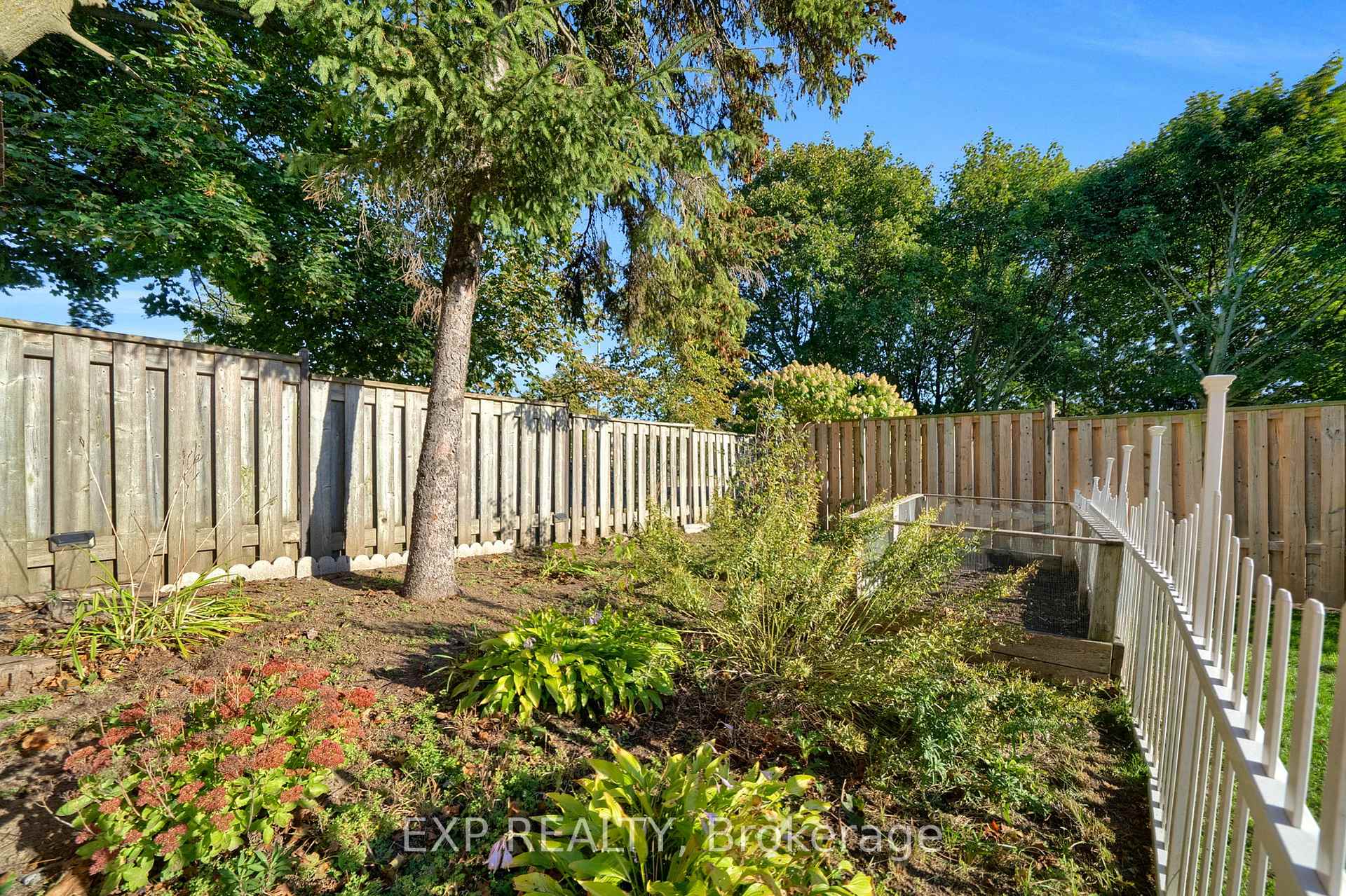 Photo 22 of 41 Teresa Drive, Whitby, Downtown Whitby — HOMEH