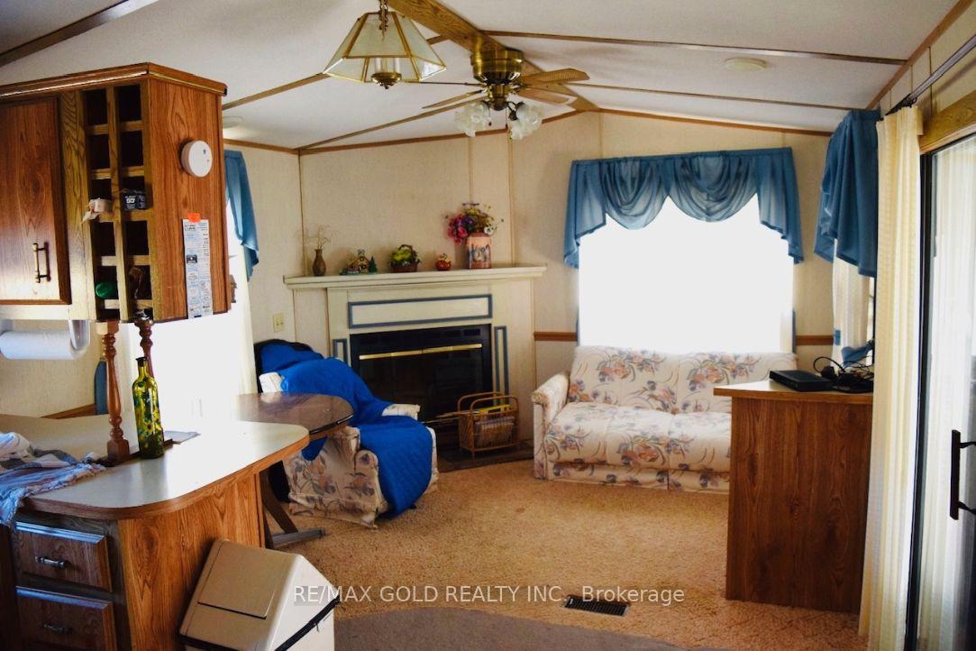 Photo 12 of Unit Rd, 2099 Highway 124 Road, Whitestone, Hagerman — HOMEH