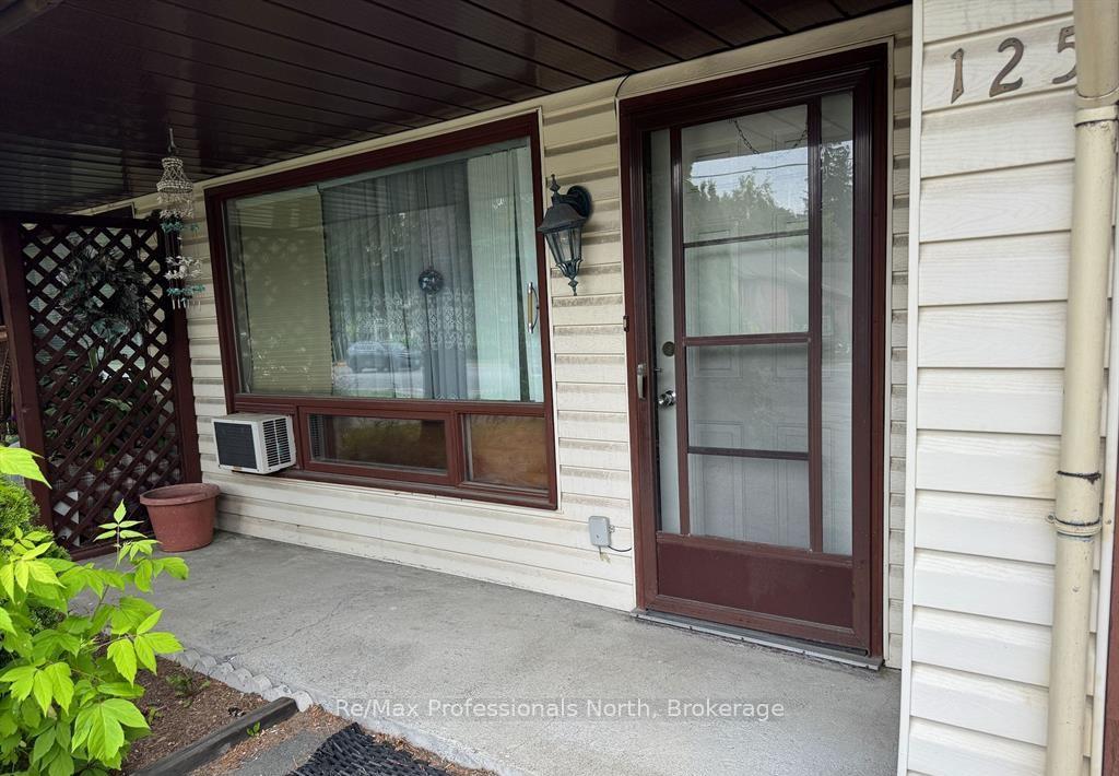 Front of 125 Taylor Road