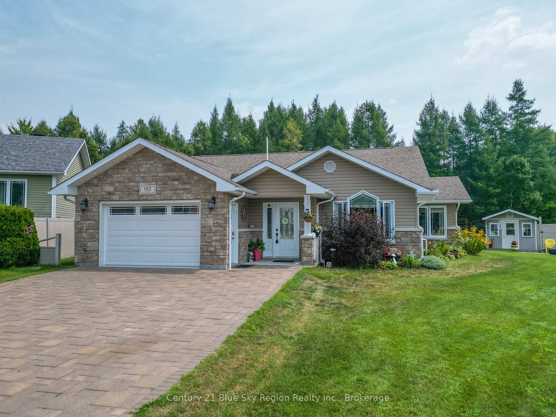 Photo 1 of 182 Birch Court, West Nipissing, Sturgeon Falls — HOMEH