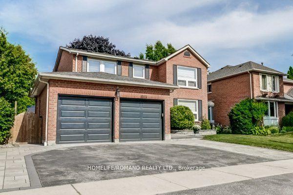 Photo 2 of 10 Glen Hill Drive, Whitby, Blue Grass Meadows — HOMEH