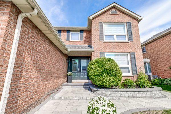 Photo 5 of 10 Glen Hill Drive, Whitby, Blue Grass Meadows — HOMEH