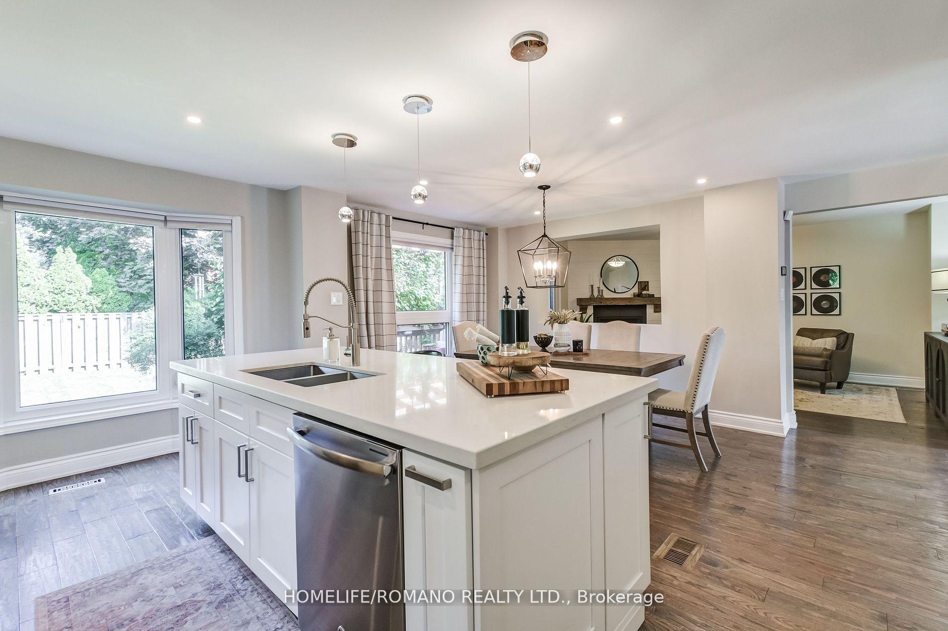 Photo 17 of 10 Glen Hill Drive, Whitby, Blue Grass Meadows — HOMEH