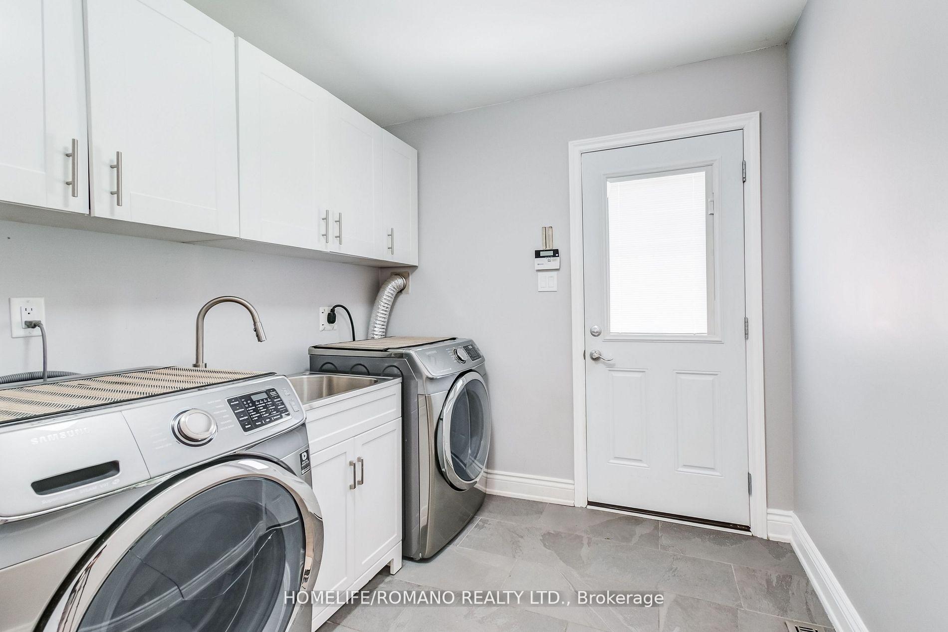 Photo 22 of 10 Glen Hill Drive, Whitby, Blue Grass Meadows — HOMEH