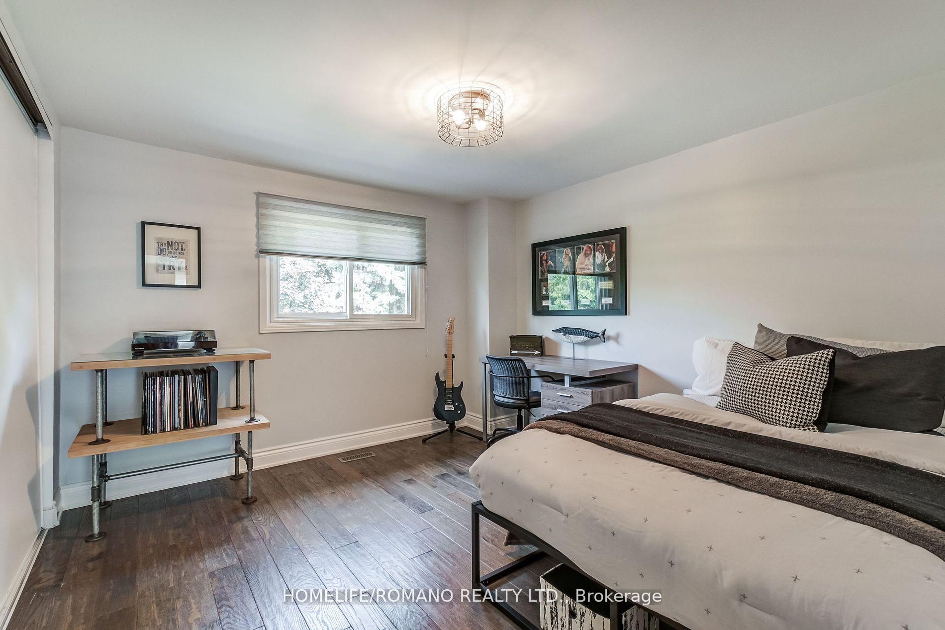Photo 28 of 10 Glen Hill Drive, Whitby, Blue Grass Meadows — HOMEH