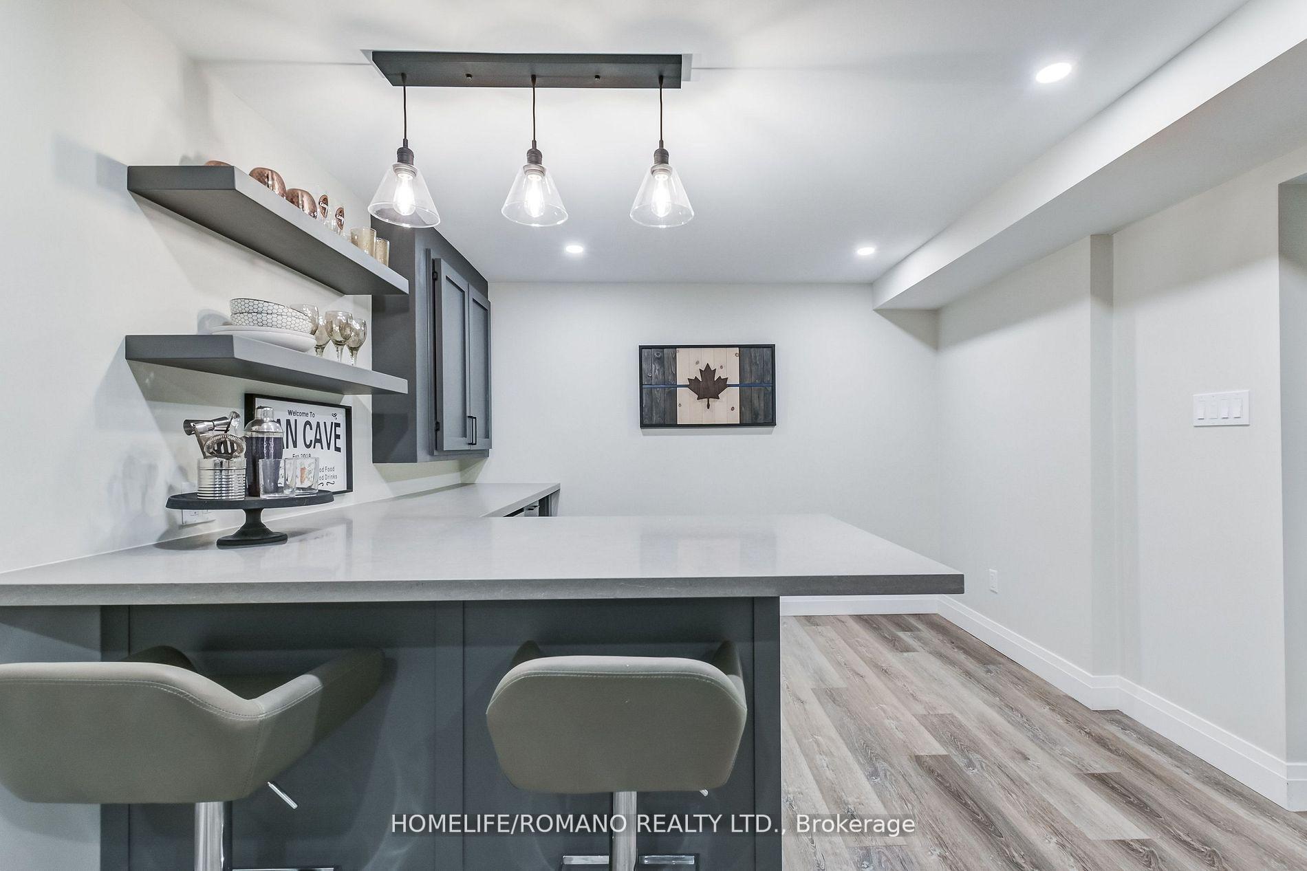 Photo 33 of 10 Glen Hill Drive, Whitby, Blue Grass Meadows — HOMEH