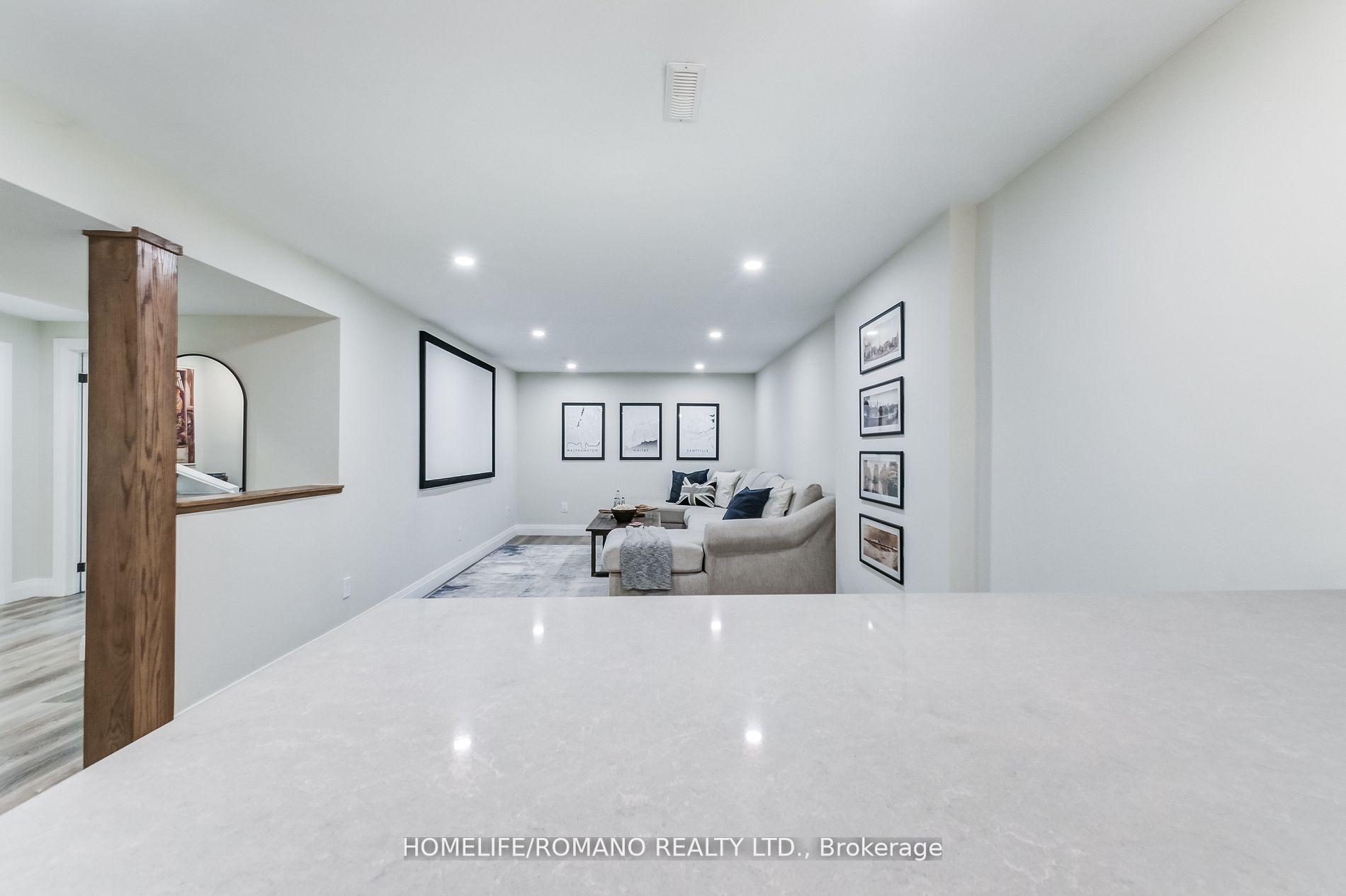 Photo 35 of 10 Glen Hill Drive, Whitby, Blue Grass Meadows — HOMEH