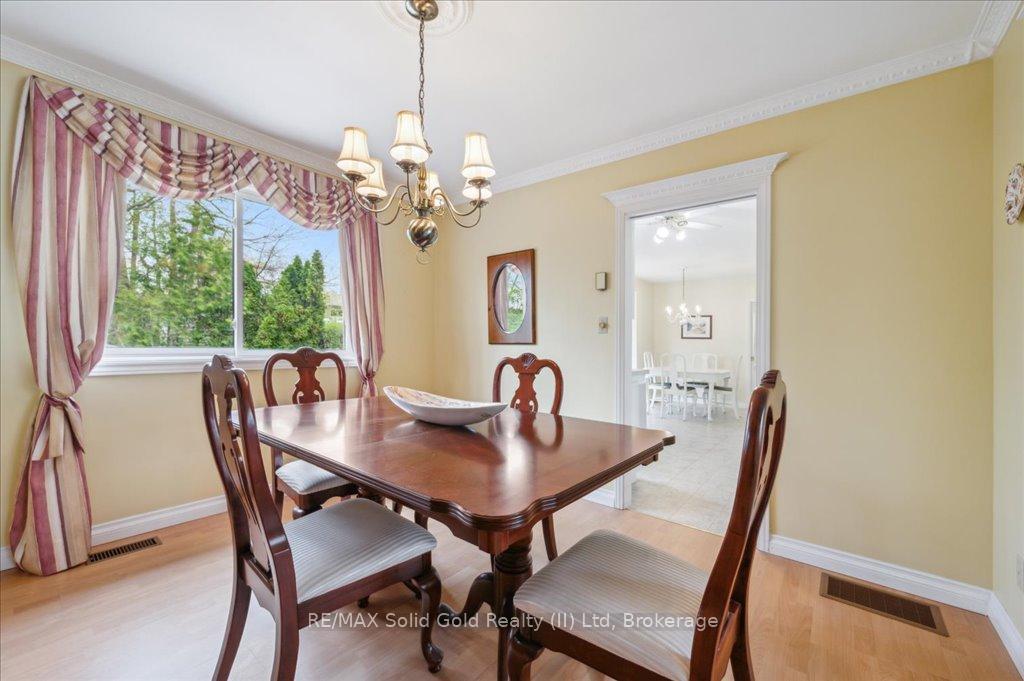 Photo 12 of 199 Bellehaven Drive, Waterloo — HOMEH