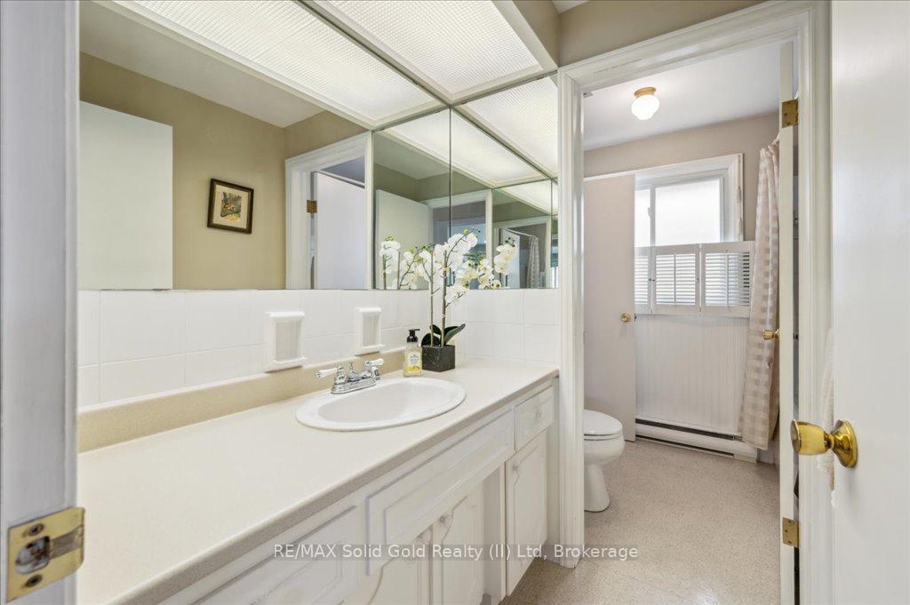 Photo 28 of 199 Bellehaven Drive, Waterloo — HOMEH