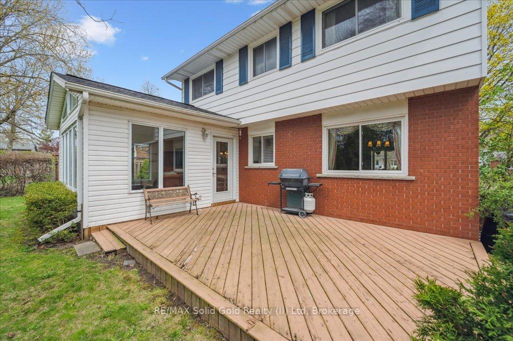 Photo 36 of 199 Bellehaven Drive, Waterloo — HOMEH