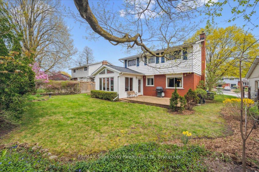 Photo 38 of 199 Bellehaven Drive, Waterloo — HOMEH