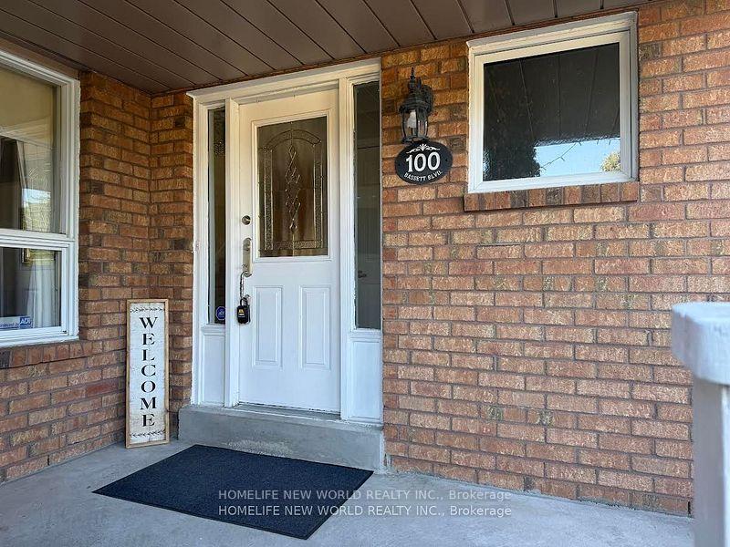 Photo 4 of 100 Bassett Boulevard, Whitby, Pringle Creek — HOMEH