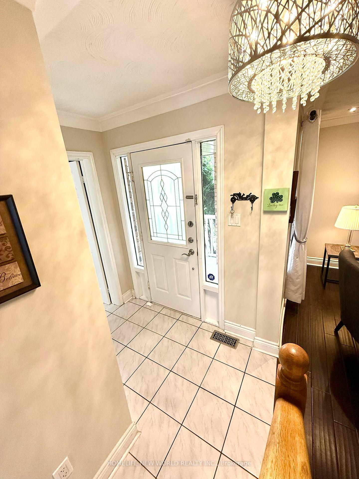 Photo 5 of 100 Bassett Boulevard, Whitby, Pringle Creek — HOMEH