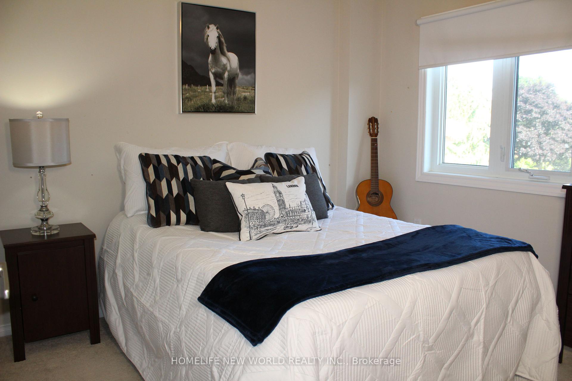 Photo 28 of 100 Bassett Boulevard, Whitby, Pringle Creek — HOMEH