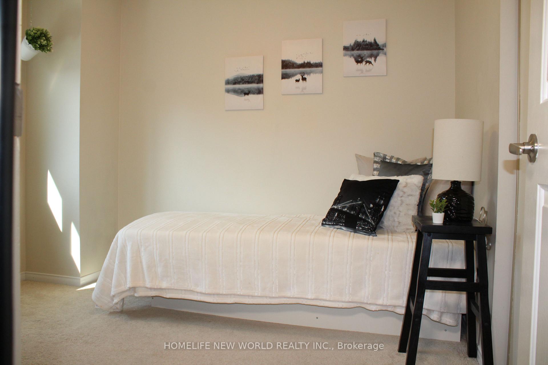 Photo 33 of 100 Bassett Boulevard, Whitby, Pringle Creek — HOMEH