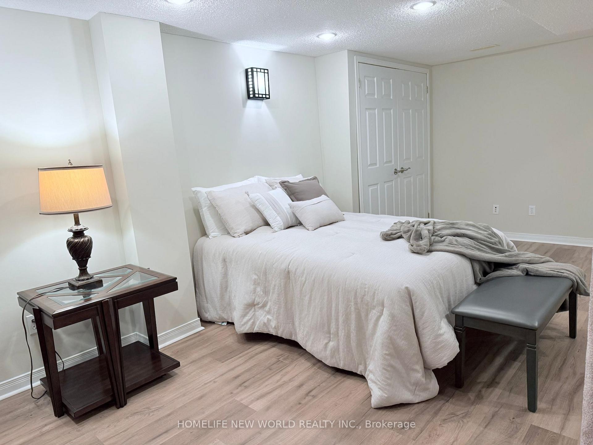 Photo 38 of 100 Bassett Boulevard, Whitby, Pringle Creek — HOMEH