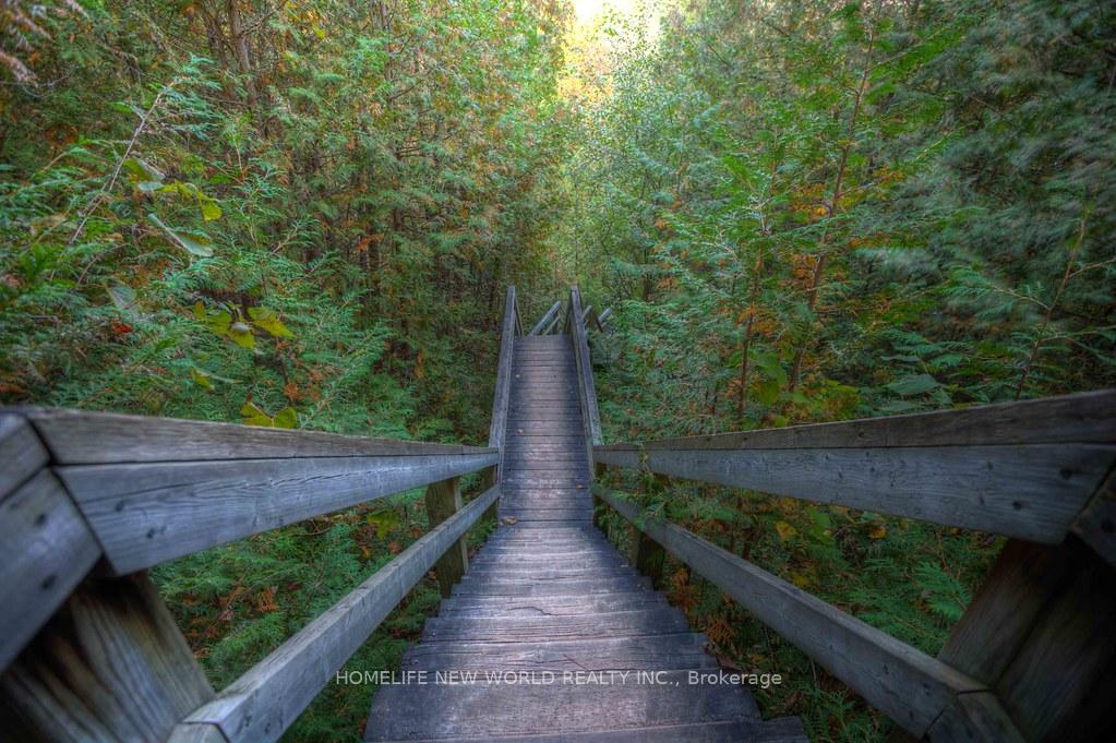 Photo 45 of 100 Bassett Boulevard, Whitby, Pringle Creek — HOMEH