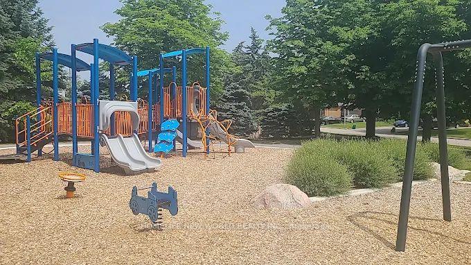 Photo 47 of 100 Bassett Boulevard, Whitby, Pringle Creek — HOMEH