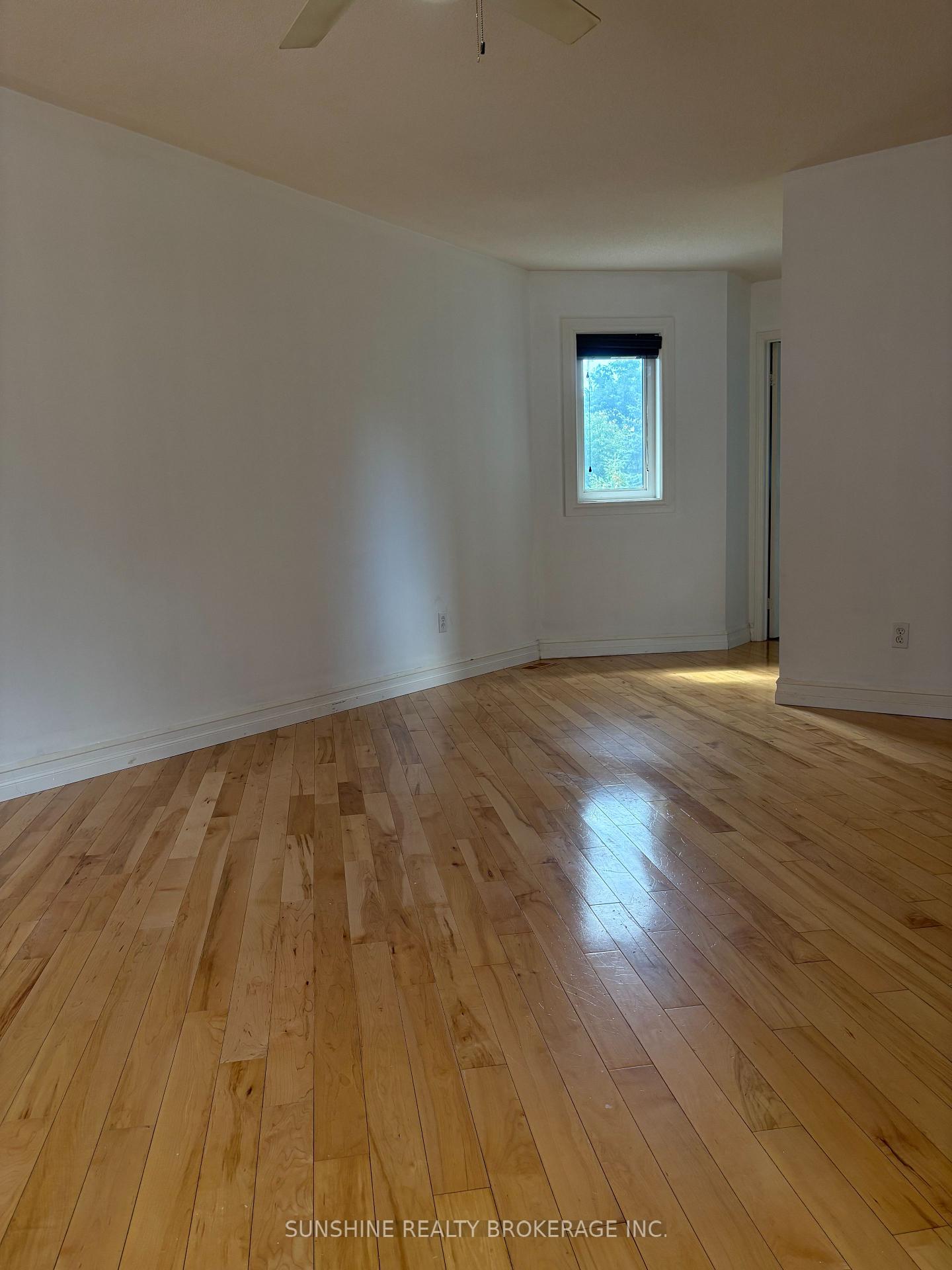 Photo 25 of 45 Eric Clarke Drive, Whitby, Rolling Acres — HOMEH