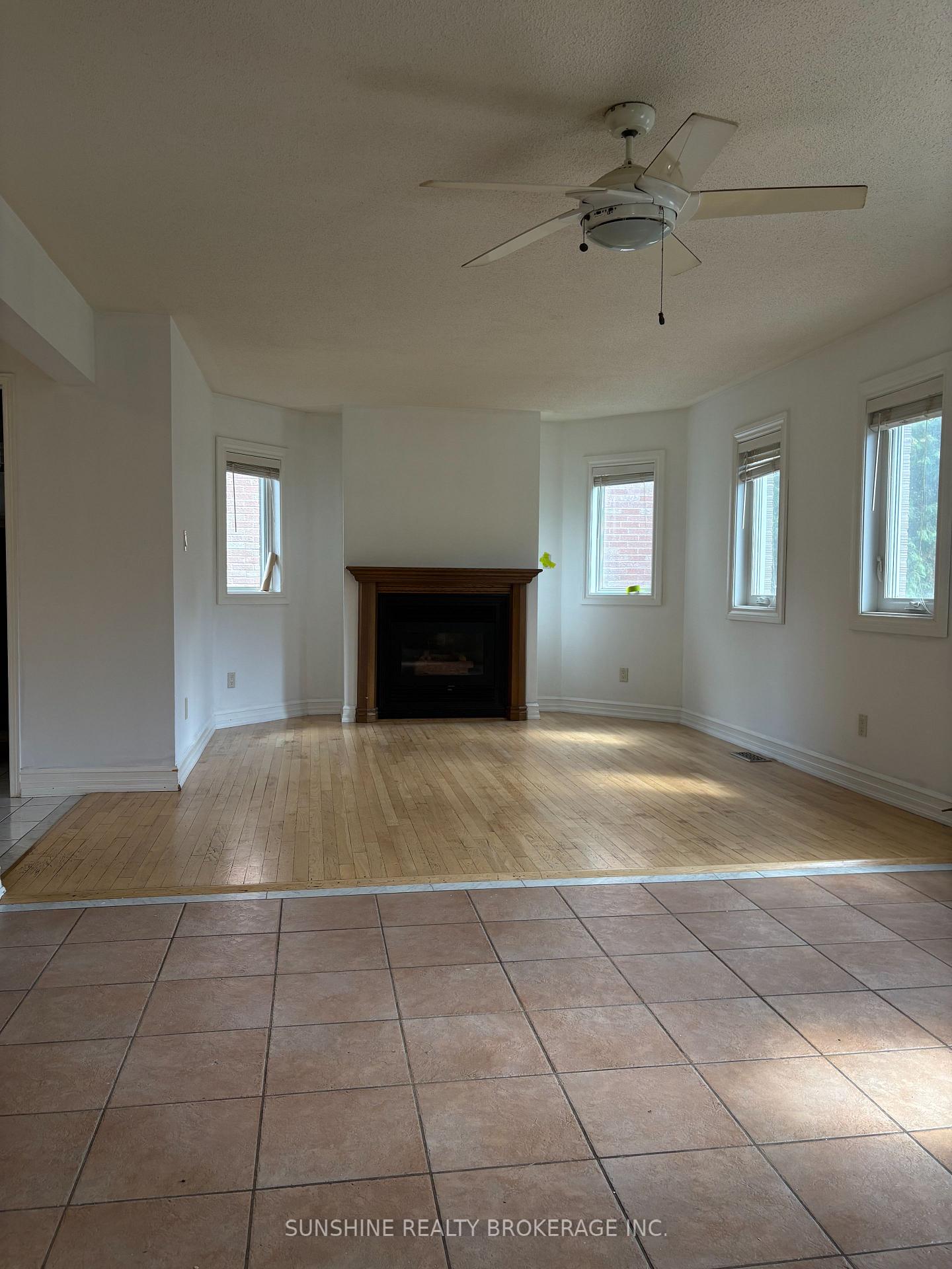 Photo 7 of 45 Eric Clarke Drive, Whitby, Rolling Acres — HOMEH