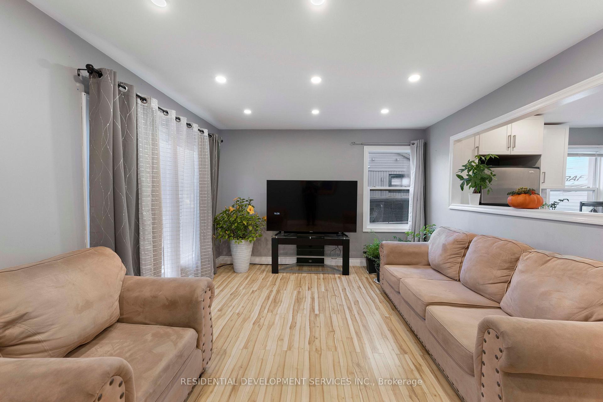 Photo 4 of 4 Nelson Avenue, Ajax, Central — HOMEH